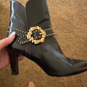 STUART WEITZMAN Black Leather Ankle Boots GOLD BUCKLE BOOTIE Brass Studs Sz 6.5
